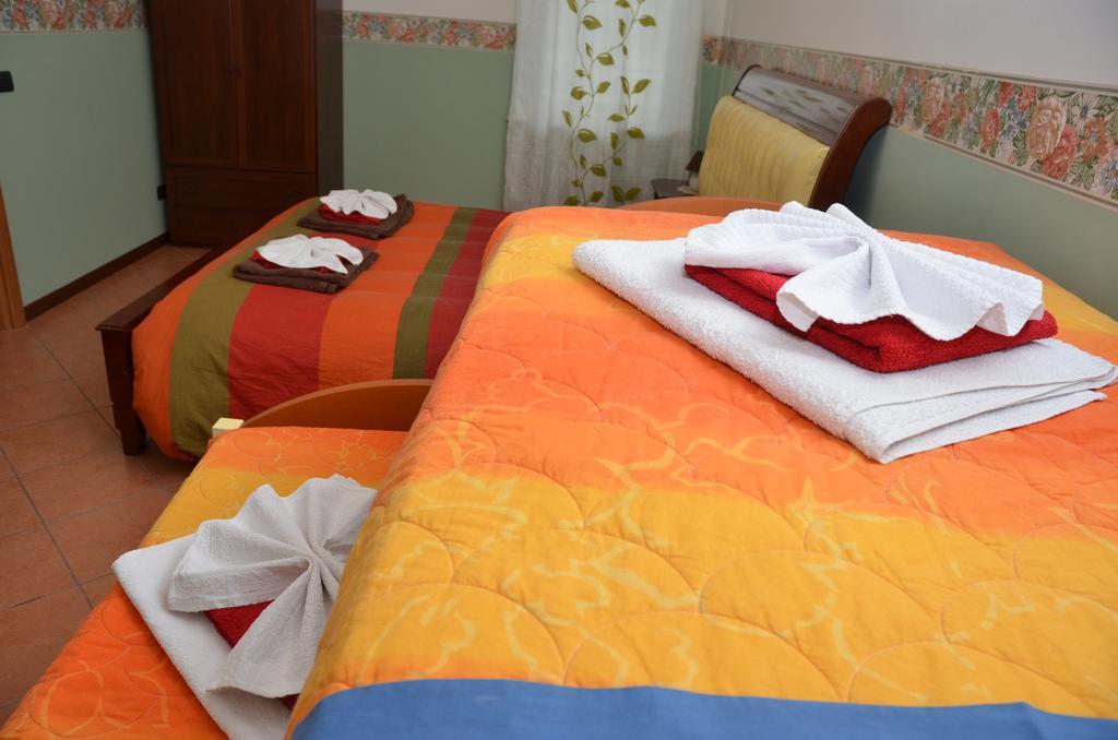 B&B 7 Camini ซาน จิโอวานนิ ลูปาโตโต ภายนอก รูปภาพ